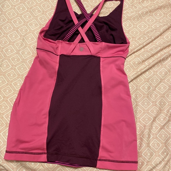 Lululemon - Picture 2 of 3